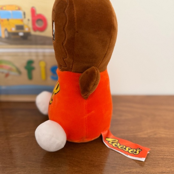 Reeses Plush Toy - Picture 2 of 5